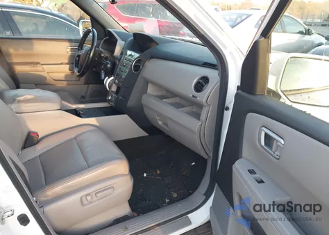 2010 Honda Pilot Touring из США, поврежденный, VIN 5FNYF3H85AB015691